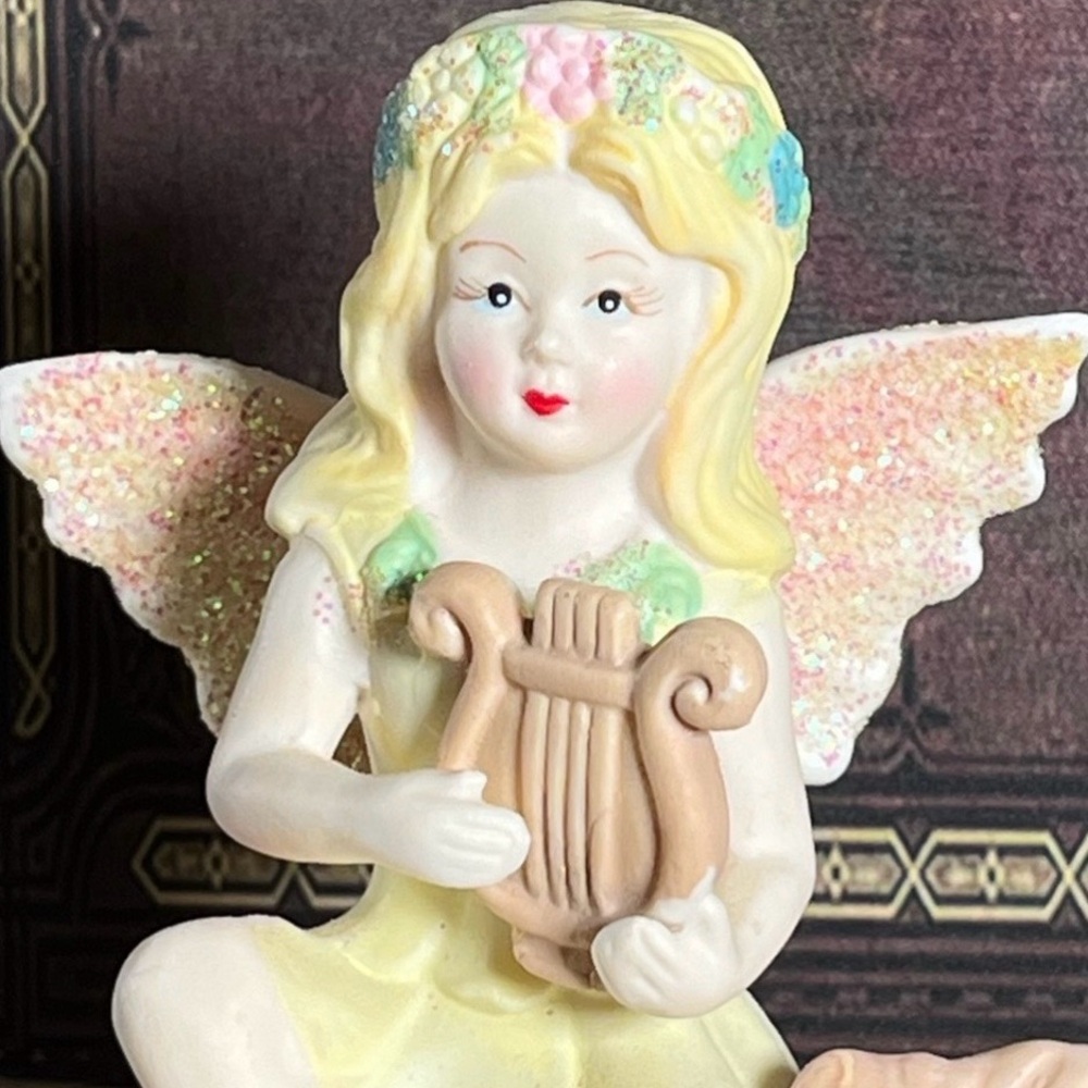 Whimsical Nursery & Fantasy Decor – Teddy Bear Photo Frame & Fairy Figurine - Picture 5 of 15